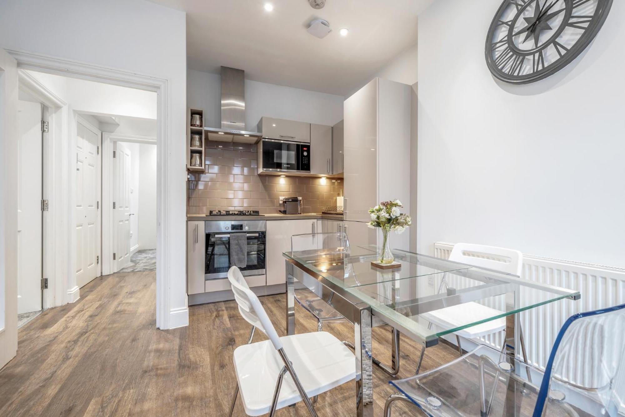 Bright & Modern 2-Bed Notting Hill Apartment Londres Exterior foto